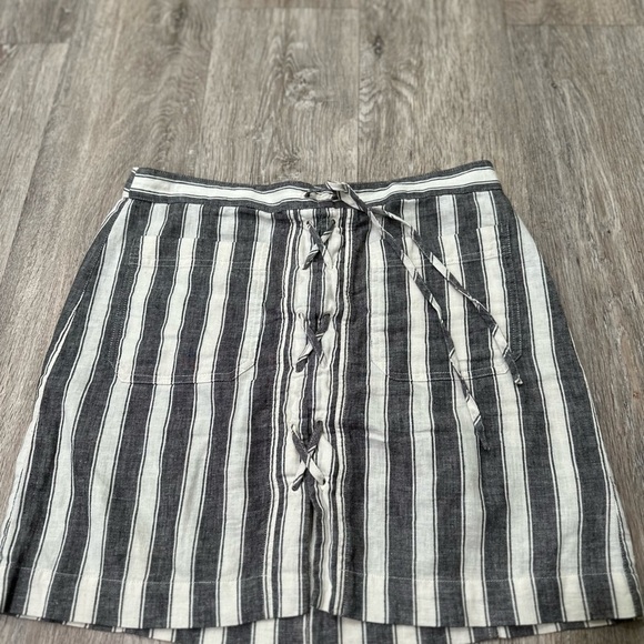 Madewell lace up mini skirt women’s size 6 - Picture 3 of 8